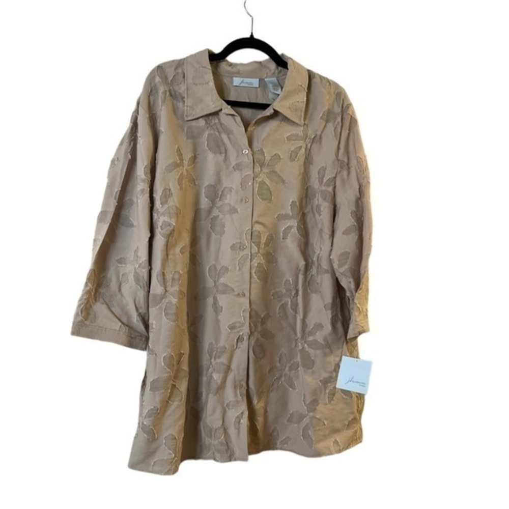NWT! JH Collectibles Button Down Blouse, Tan Floral Embroidered Tunic Shirt
